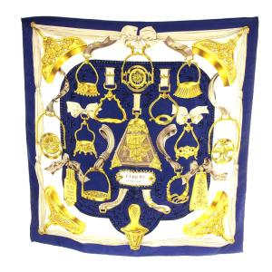 大判カレ ETRIERS 鎧 スカーフ ゴールド色 紺 ネイビー