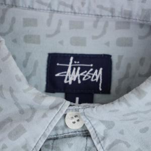 STUSSY カジュアルシャツ 半袖 総柄 L 水色
