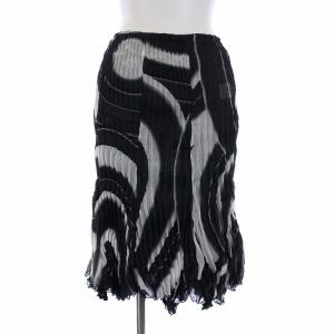 me ISSEY MIYAKE リバーシブル プリーツスカート ひざ丈 総柄 イージー 黒 白 ブラック ホワイト MI83FG431