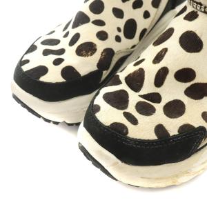 UGG australia Classic Dalmatian ショートブーツ シューズ ハラコ 総柄 サイドジップ ボア 23.5cm 白 ホワイト