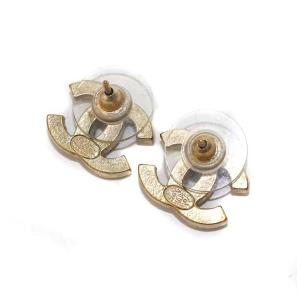 CHANEL 10C ココマーク チェーン柄 ピアス ゴールドカラー
