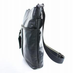 HUGO BOSS ショルダーバッグ レザー チャーム ロゴ 黒 ブラック