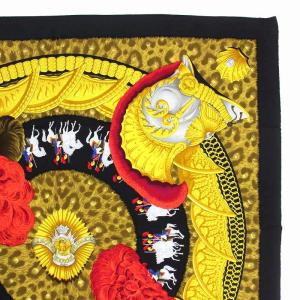 HERMES CASQUES ET PLUMETS 面貌のない兜 カレ90 スカーフ 絹 シルク100％ 黒 黄色 ブラック イエロー