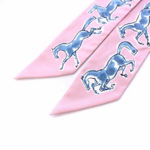 HERMES ツイリー chevaux en liberte 自由の馬 スカーフ 絹 シルク100％ ピンク