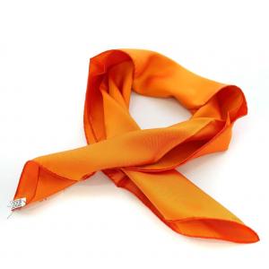 HERMES カレ70 シルク100％ スカーフ ロゴ オレンジ