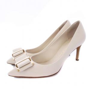 Salvatore Ferragamo ヴァラ ポインテッドトゥ パンプス ハイヒール ピンヒール リボン レザー 5 22.5cm アイボリー ZERI70