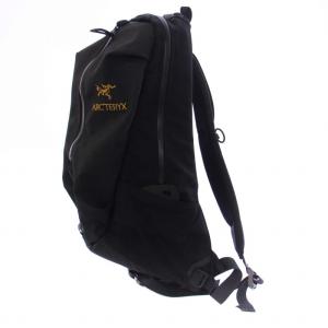 ARC’TERYX ARRO22 BACKPACK リュックサック デイバッグ バックパック ナイロン 黒 ブラック 6029