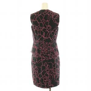 DIANE von FURSTENBERG タイトワンピース ひざ丈 ノースリーブ クルーネック シアー シースルー 刺繍 総柄 シルク 2 S 黒 ブラック ピンク