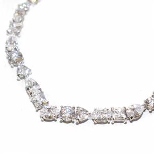 SWAROVSKI TENNIS DELUXE V字型 ネックレス ペンダント クリスタル シルバー