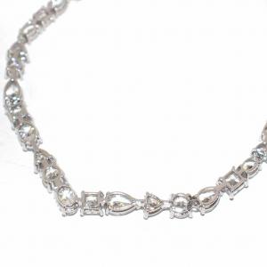 SWAROVSKI TENNIS DELUXE V字型 ネックレス ペンダント クリスタル シルバー