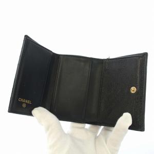 CHANEL BOY CHANEL キャビアスキン Vステッチ スモール フラップ ウォレット 黒