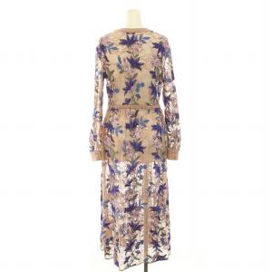 GRACE CONTINENTAL フラワーライン刺繍ワンピース フレア ギャザー ミモレ ロング 長袖 スキッパー レース 花柄 シアー シースルー スパンコール