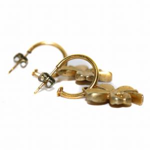 CHANEL ココマーク ピアス 両耳 フープ クローバー ゴールド色