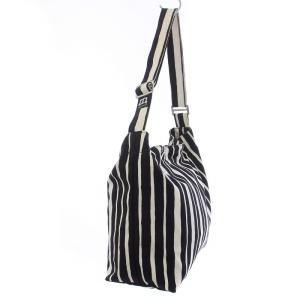 marimekko RAIDE MINI WEEKENDER ショルダーバッグ ストライプ キャンバス 黒 ブラック 白 ホワイト