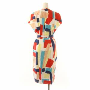 LACOSTE モダングラフィックデザインシャツドレス ワンピース ひざ丈 総柄 フレンチスリーブ ロゴ ワッペン ベルト付き 34 S マルチカラー