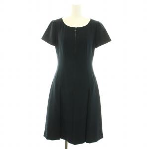 ベーシック basic ワンピース ひざ丈 半袖 フロントジップ カメリアチャーム 34 S 紺 ネイビー