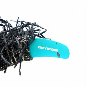 ISSEY MIYAKE ネックレス フリンジ 赤 レッド 緑 グリーン 黒 ブラック