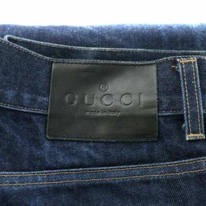 GUCCI デニムパンツ ジーンズ ジップフライ ロゴパッチ レザー 50 L 紺 ネイビー