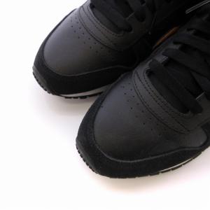 Reebok クラシックレザー ランニング classic leather unisex RUNNING ロゴ刺繍 スニーカー