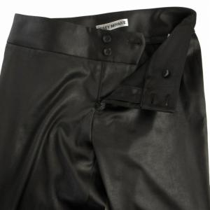 ISSEY MIYAKE テーパードパンツ スリム フルレングス 1 S 黒 ブラック /RO