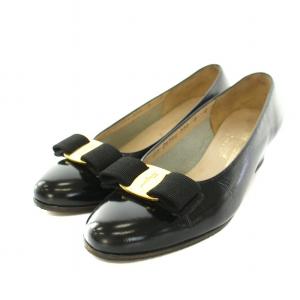 ヴァラ パンプス アーモンドトゥ ローヒール チャンキーヒール レザー リボン 保存箱付き 5 22.5cm