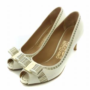 ヴァラリボン パンプス アーモンドトゥ ハイヒール レザー ロゴ 5 白 ホワイト /BB