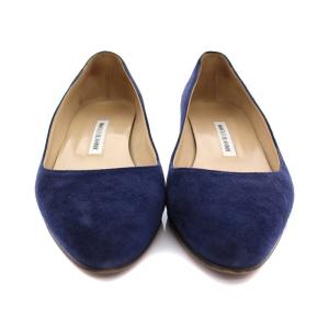 マノロブラニク リストニースエード チャンキーヒールパンプス シューズ