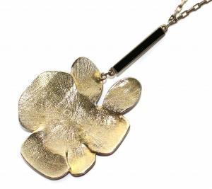 Chloe ネックレス ペンダント フラワーモチーフ ゴールドカラー /DK OH