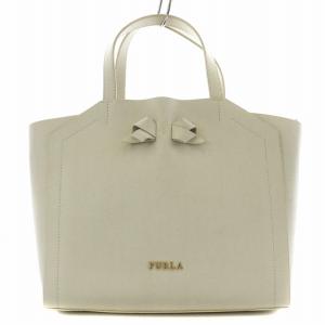 美品　FURLA フルラ　希少カラー　トートバッグ　ハンド　クロコ型押し　緑 FURLA フルラ 牛革 クロコ型押し グリーン 緑 ハンドバッグ