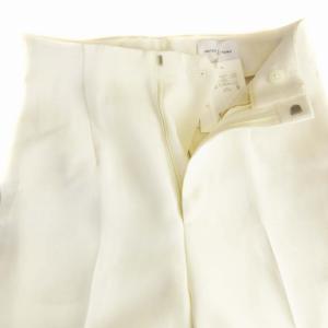 UNITED ARROWS タグ付き ストレートパンツ スラックス センタープレス 36 白 ホワイト 1514-240-5088