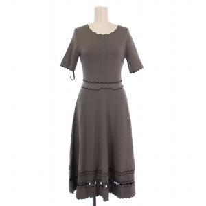 エンボス加工SSニットワンピース フレア ミモレ ロング 半袖 クルーネック ストレッチ 38 グレー