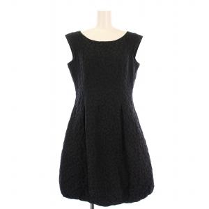 フレアワンピース ひざ丈 ノースリーブ 総柄 38 黒 ブラック /BB