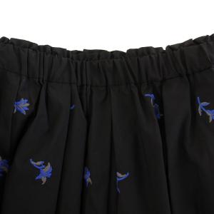 STRAWBERRY-FIELDS 刺繍ギャザースカート フレア イージー ミモレ ロング ウエストゴム 花柄 F 黒 ブラック 青 ブルー