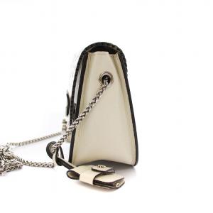 FURLA ショルダーバッグ ポシェット パンチング レザー 白 /YM