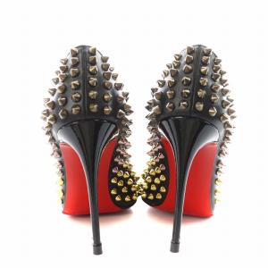 Christian Louboutin パンプス ポインテッドトゥ スタッズ 35.5 ブラック