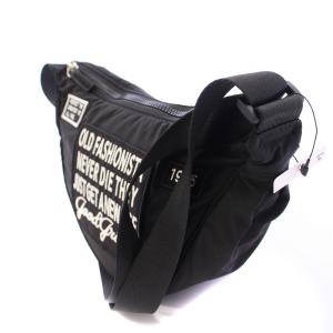 MUSE de Deuxieme Classe GOOD GRIEF! PATCHED BANANA ボディバッグ