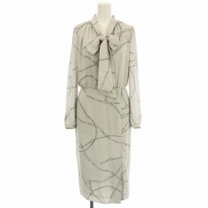 20年 チェーンモチーフプリント ワンピース 031-0240925 ロング 長袖 36 グレー /G