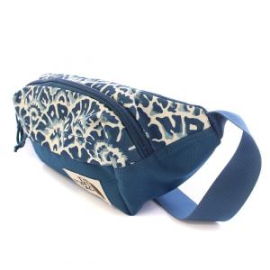 THE NORTH FACE LUMBAR PACK ランバーパック ボディバッグ ショルダーバッグ ロゴ 切替 紺 ネイビー NF0A3KY6