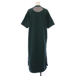 and wander AEROKNOT pile long T ワンピース ロング 半袖 クルーネック 00 グリーン 574-1184025