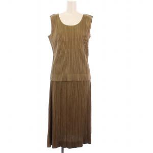 イッセイミヤケ プリーツ セットアップ 4 カーキ PP03-JK766