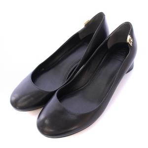 パンプス ラウンドトゥ チャンキーヒール レザー ロゴ 装飾 ワンポイント 8.5 黒 ブラック /BB