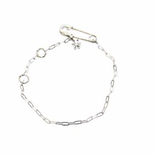 セーフティピンブレスレット チェーン ビジュー シルバーカラー /KH