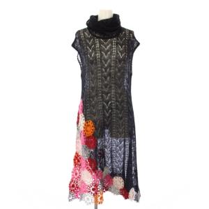 ニットワンピース ノースリーブ ひざ丈 かぎ針編み 刺繍 タートルネック 9 黒 1463141-99