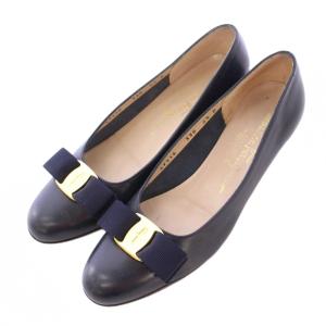 BOUTIQUE ヴァラリボン パンプス ラウンドトゥ ローヒール レザー ロゴ 6.5 紺 ネイビー