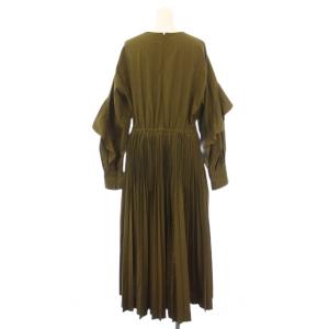 ADORE ハイカウントタイプライターワンピース ミモレ ロング プリーツ 長袖 クルーネック フリル 38 カーキ