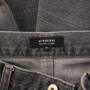 BURBERRY BLACK LABEL デニムパンツ ジーンズ ストレート ボタンフライ ロゴパッチ フェイクレザー 79 グレー /BB
