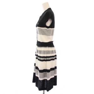 BURBERRY BLUE LABEL フレアワンピース ニット ひざ丈 フレンチスリーブ レギュラーカラー ストレッチ ボーダー柄 ロゴ 刺繍