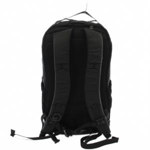 ARC’TERYX MANTIS 26 マンティス リュックサック バックパック ナイロン ロゴ刺繍 26L 黒 ブラック