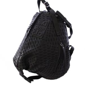 Desigual 幾何学模様ミニバックパックリュックサック デイパック フェイクレザー ロゴ ワンカラー 黒 ブラック /BB