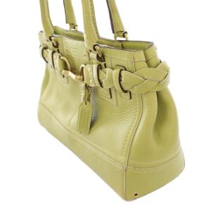 COACH ハンプトンズ ミディアムキャリートートバッグ ハンドバッグ レザー ワンカラー ロゴチャーム 黄緑 ライトグリーン